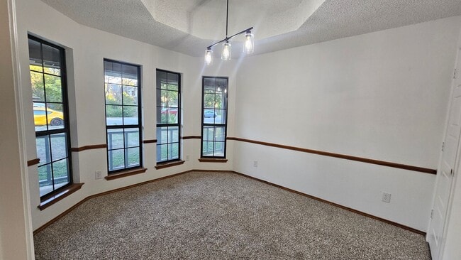 Building Photo - 1700 Kendolph Dr