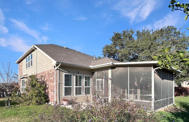 Building Photo - Schertz Stunner Near The Forum & Randolph AFB | Screened Porch + Game Room