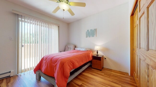 Building Photo - 218 Cynthia Loop NW