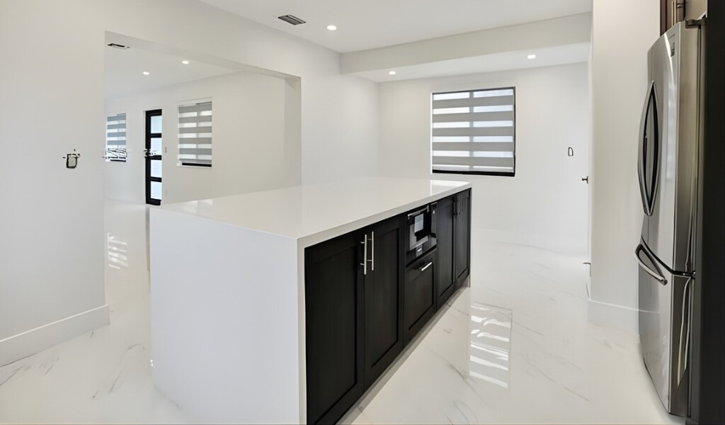 Building Photo - 7881 Hope St