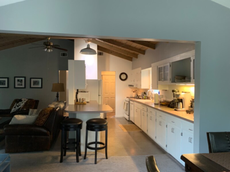 Building Photo - 1234 Overlook Dr
