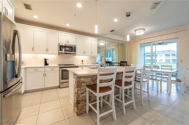 Building Photo - 6954 Avalon Cir