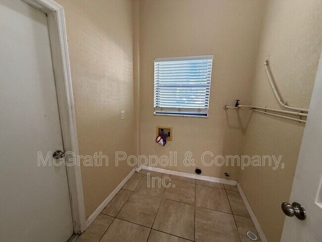 Building Photo - 3319 Duff Rd