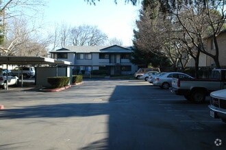 Building Photo - Northwood Apartments