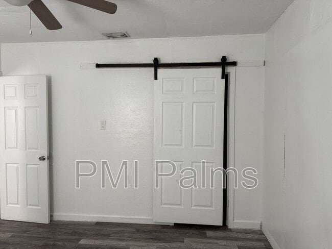 Building Photo - 2412 51st Ave N