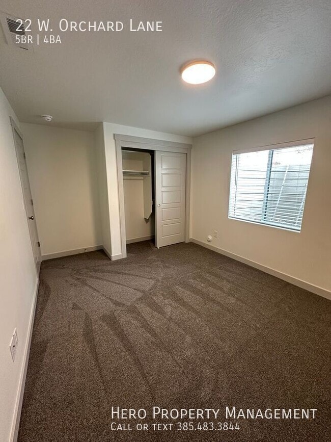 Building Photo - 22 W Orch Ln