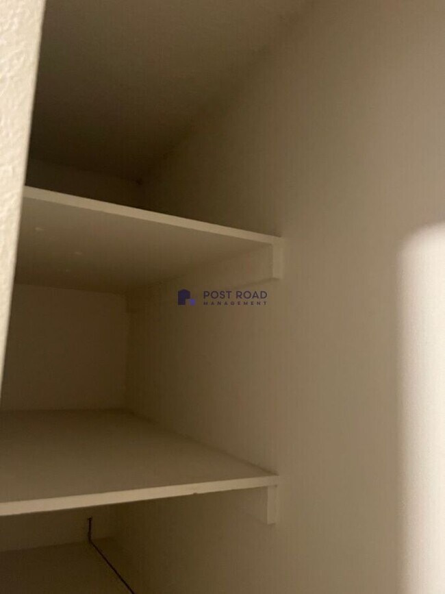 Building Photo - 2902 S Osage Ave