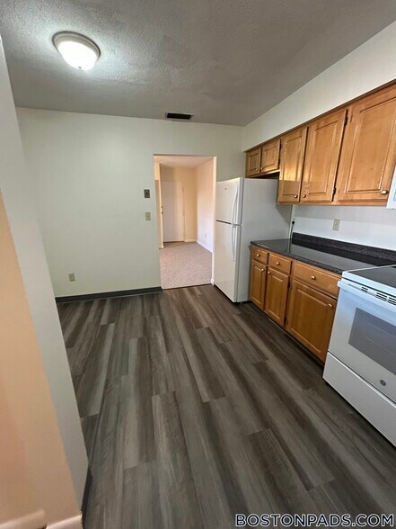 Building Photo - 3 April Ln