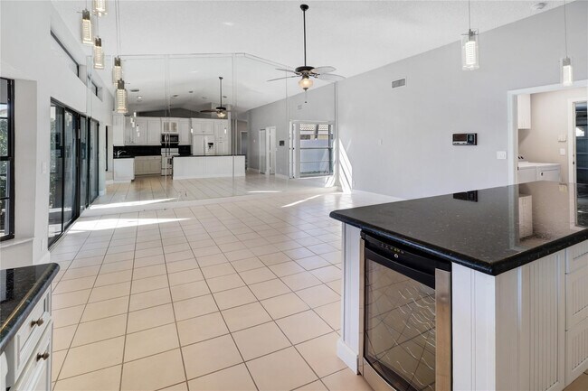 Building Photo - 11310 Lake Tree Ct