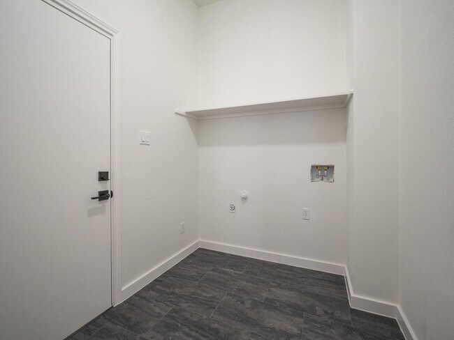 Building Photo - 13022 Staton Dr
