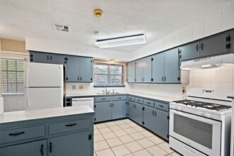 Building Photo - 4310 Ebbtide Dr