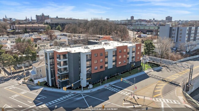 Primary Photo - 3601 Liberty Ave