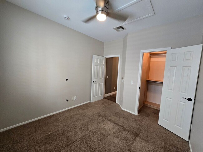 Building Photo - Unique Summerlin Home!
