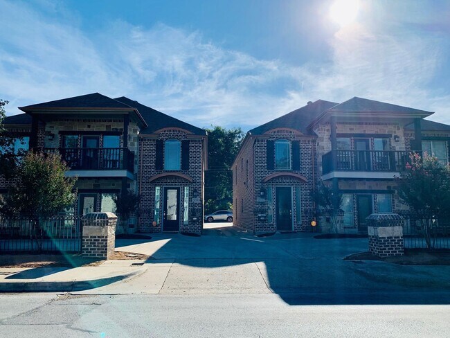 Primary Photo - ** MOVE IN SUMMER 2026 ** 5 Bed 3 Bath **F...