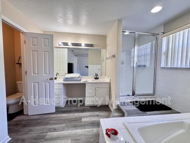 Building Photo - 439 Coconut Palm Way
