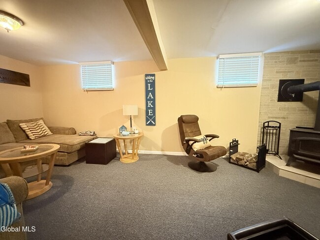 Building Photo - 23 Hillcrest Dr