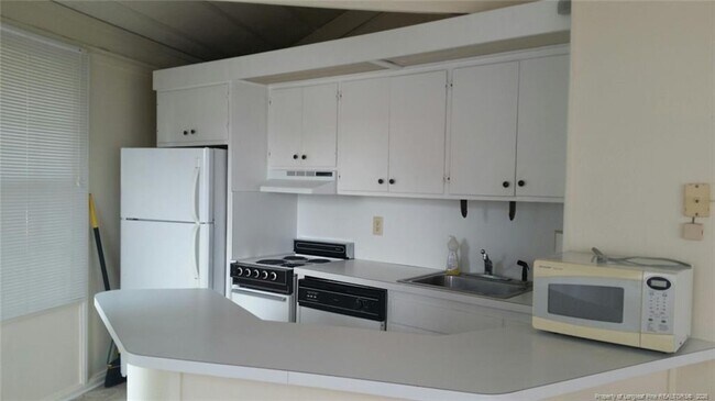 Building Photo - 384 Bald Cypress Dr