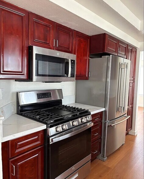 Building Photo - 26630 Black Horse Cir
