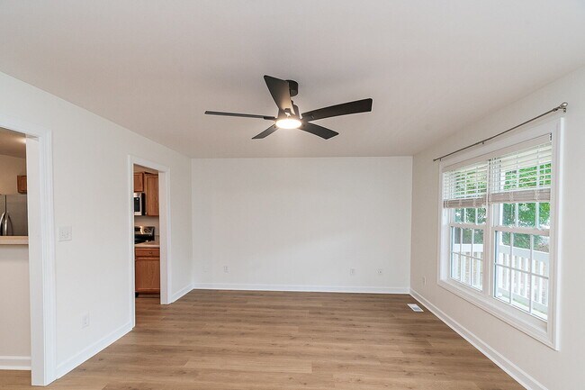 Building Photo - Charming Wake Forest Gem - 3 Bedroom Townhome