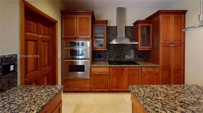 Building Photo - 1906 Ferdinand St