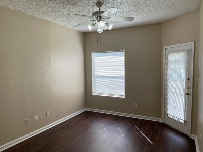 Building Photo - 12166 Metric Blvd