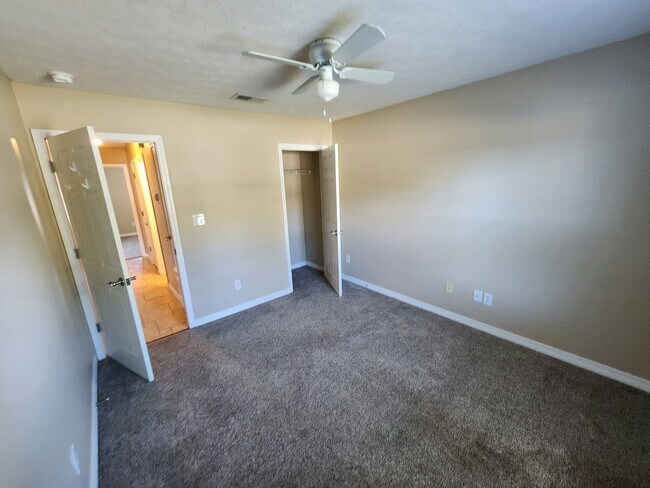 Building Photo - 6719 Water St