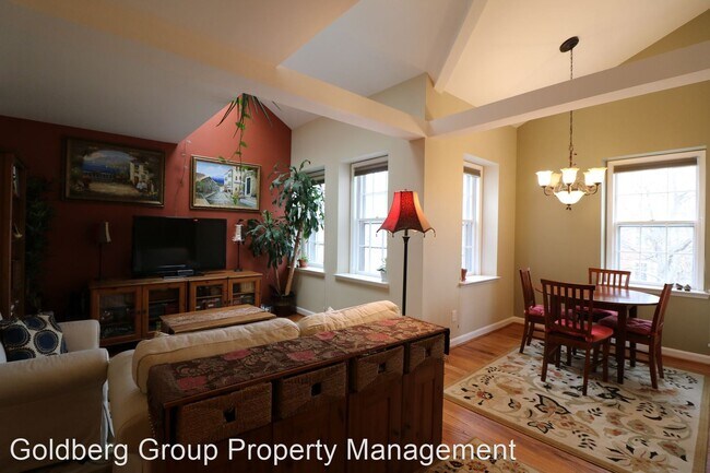 Building Photo - 2 br, 1 bath House - 3800 39th Street NW #...