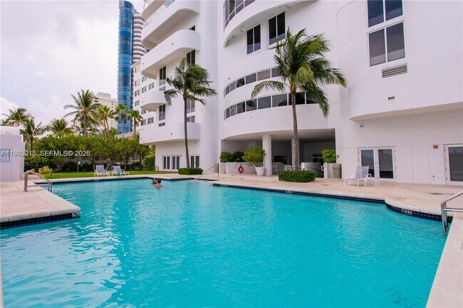 Building Photo - 6365 Collins Ave