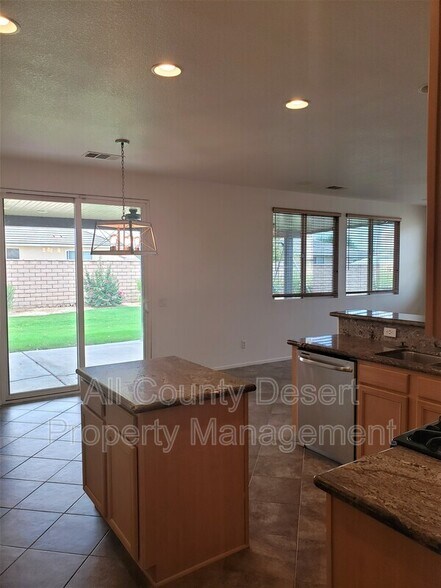 Building Photo - 37853 Avon St