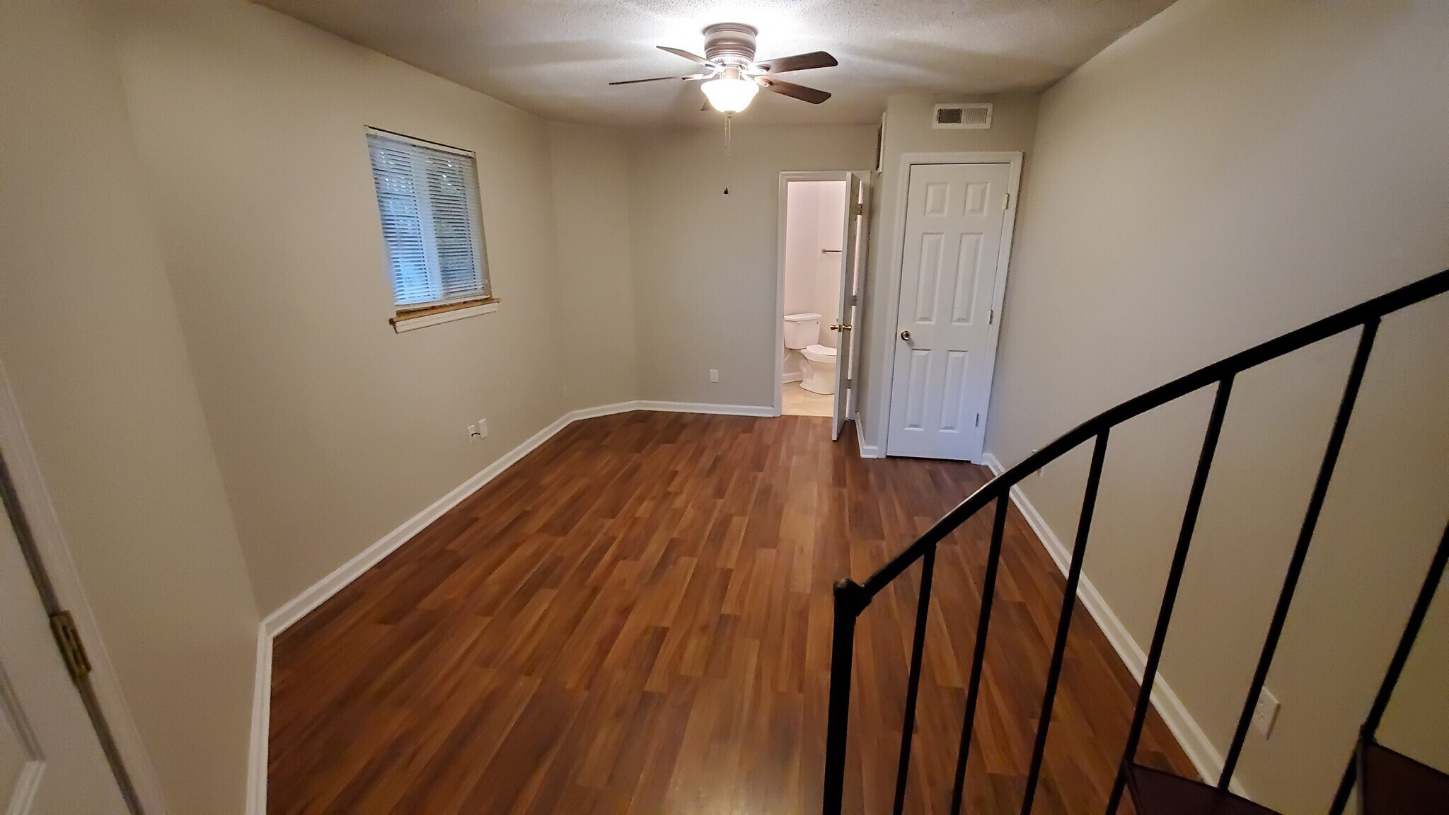 Building Photo - 735 Germantown Cir