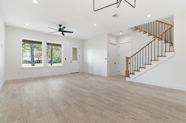 Building Photo - 3515 Country Club Blvd