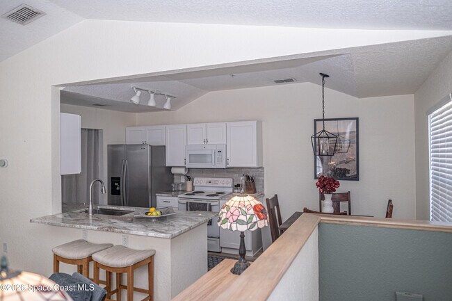 Building Photo - 839 Grand Regency Pointe