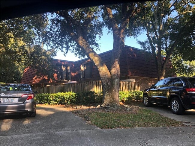 Building Photo - 3375 Fox Hunt Dr