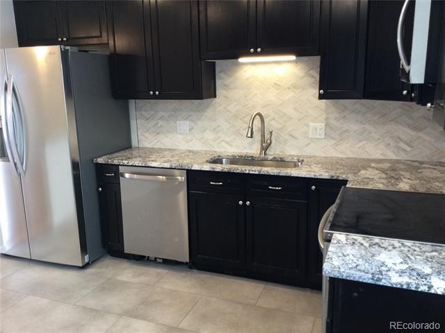 Building Photo - 1884 S Reed Ct