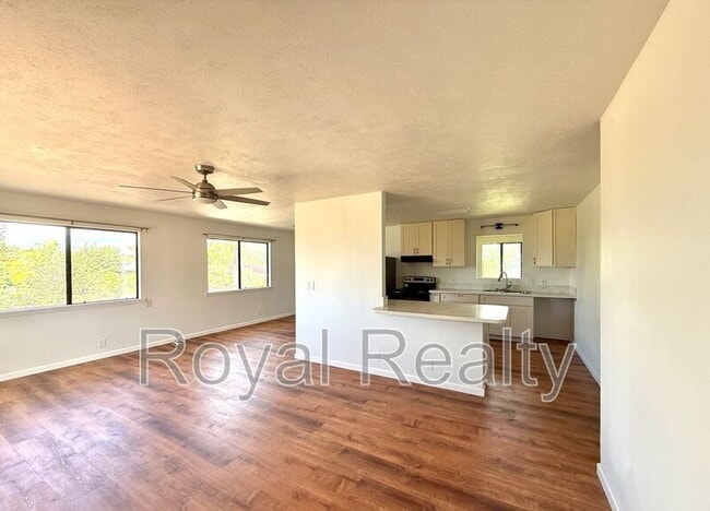 Building Photo - 2795 Kauhale St