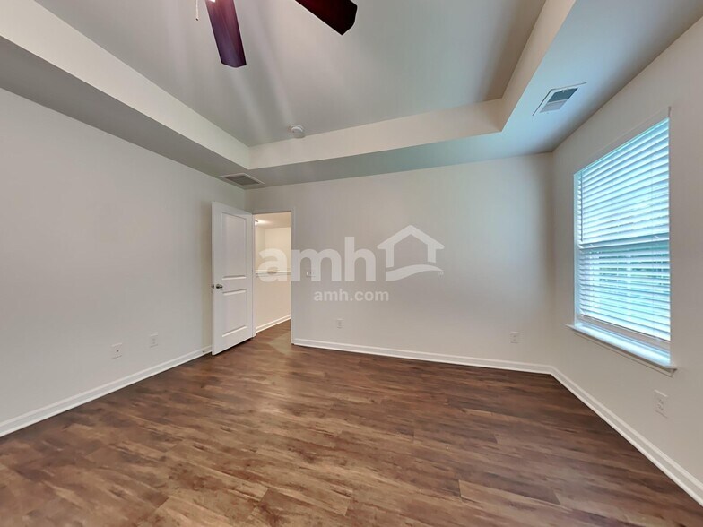 Building Photo - 1360 Hermitage Ln