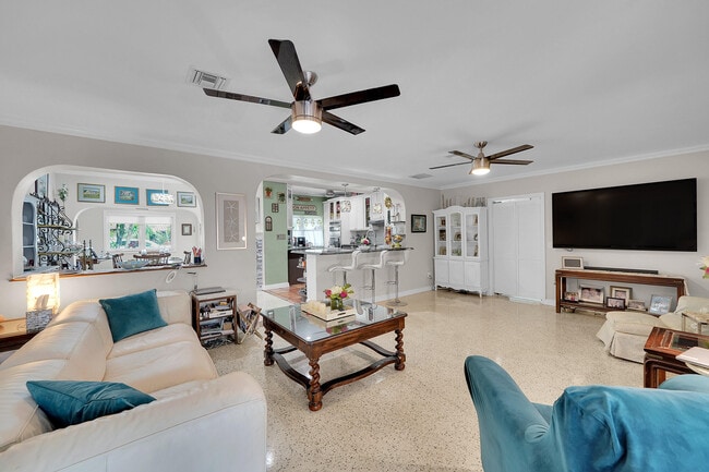 Building Photo - 3209 Norfolk St