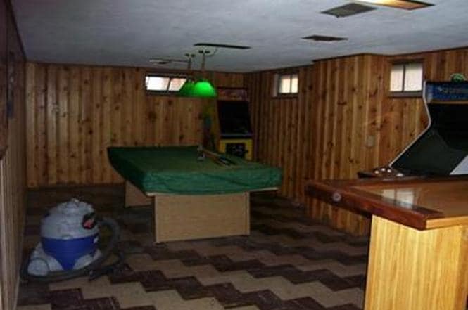 Building Photo - 145 E 5th Ave