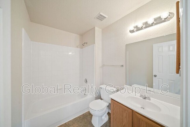 Building Photo - 5107 Meridian Farm