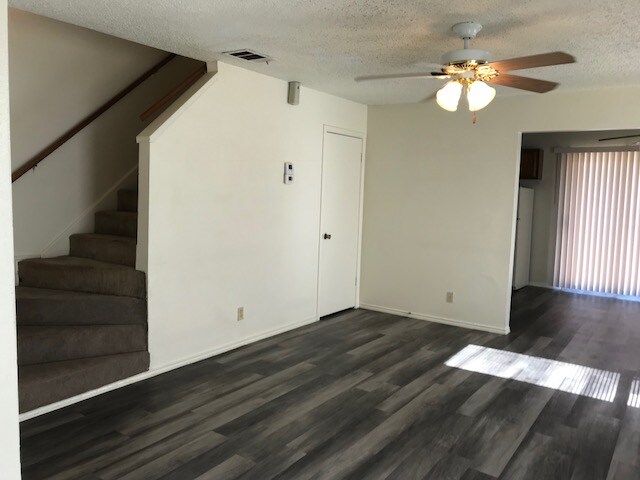 Building Photo - 7002 Silver Canyon