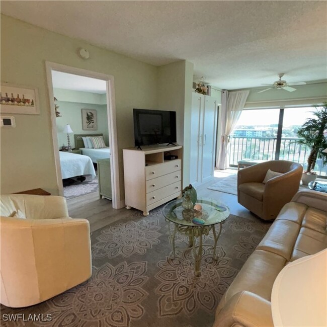 Building Photo - 7406 Lake Breeze Dr