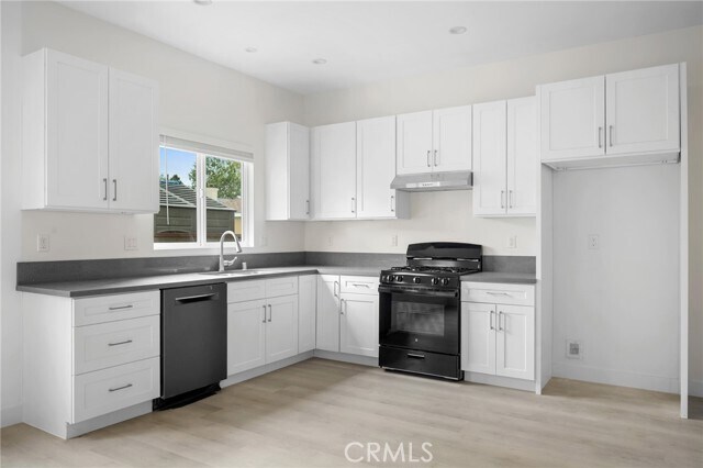 Building Photo - 11217 Cohasset St
