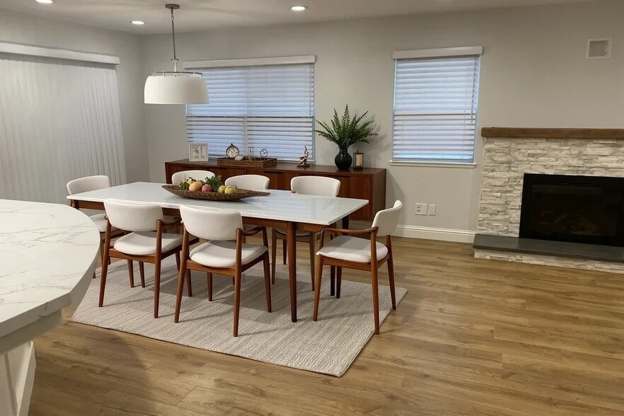 Building Photo - 1313 Lawton Ave