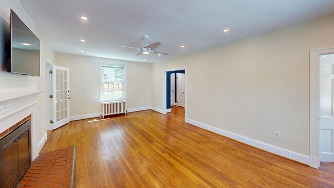 Building Photo - 4107 Aspen St