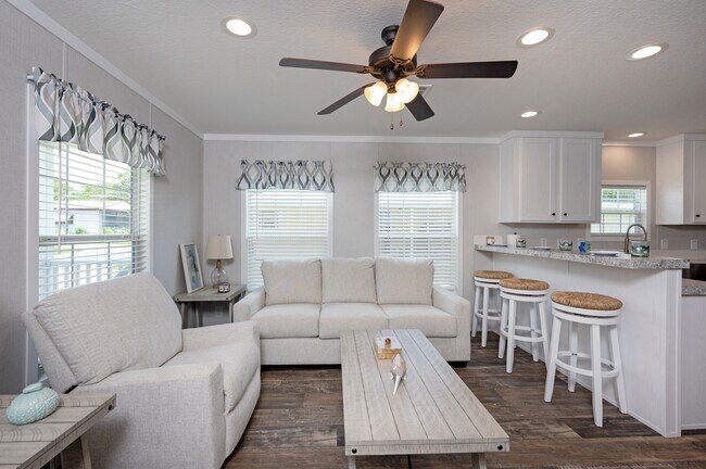 Building Photo - 206 E Gleneagles Rd