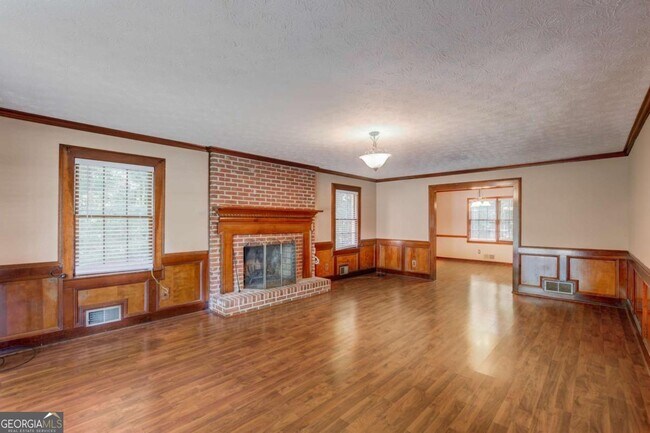 Building Photo - 2160 Skyland Cove Ln SW