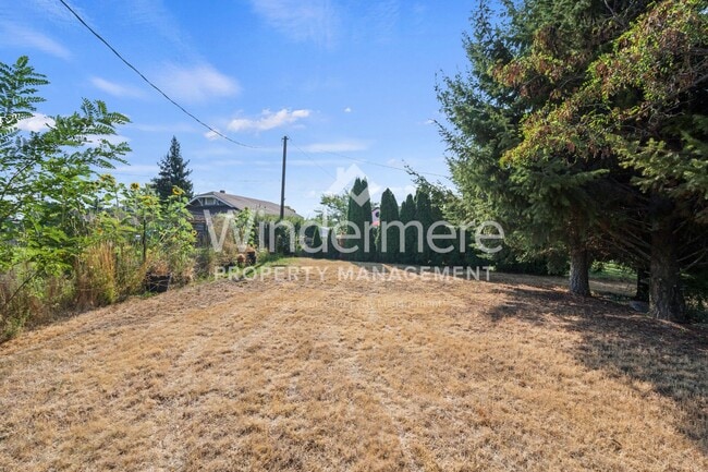 Building Photo - 4-Bedroom 2 Full Bath Home In The Valley -...