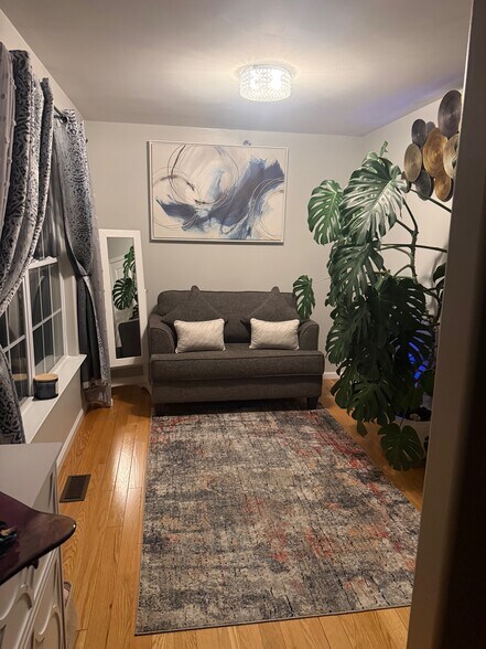 Building Photo - 278 Windmill Ct