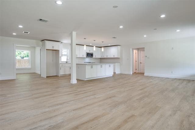 Building Photo - 515 John Arden Dr