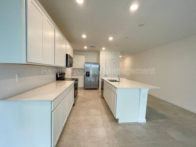 Building Photo - 1519 Lake Jessup Cir